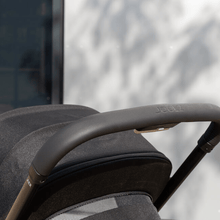 Load image into Gallery viewer, Joolz Aer Refined black - Baby Lavish
